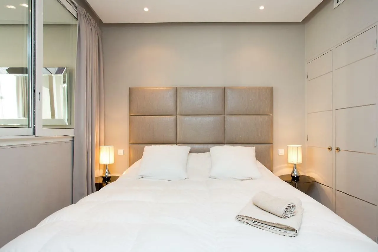 Apartament 24 Aout Sucquet Cannes Francja